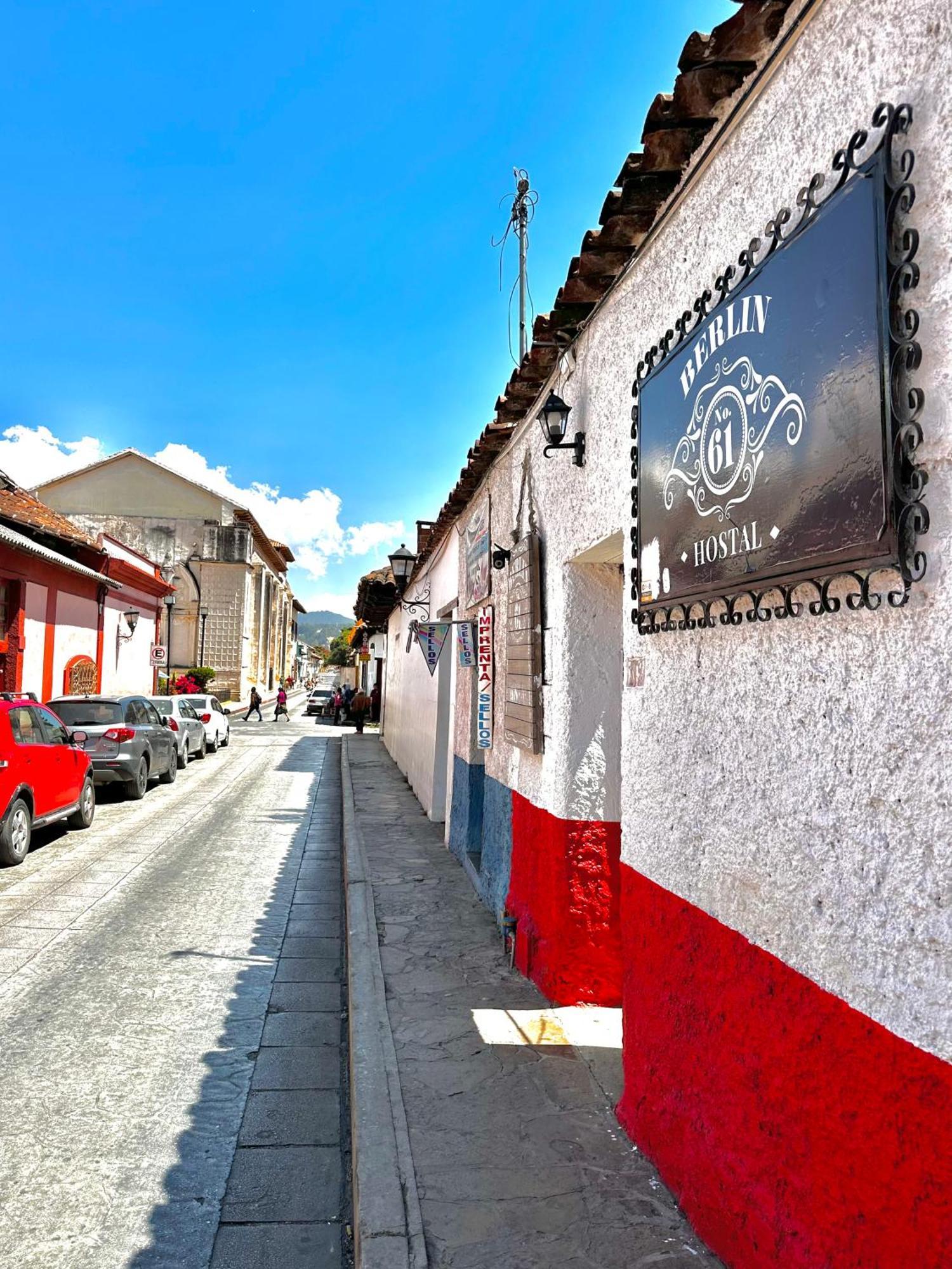ホテル Berlin61 San Cristóbal de Las Casas エクステリア 写真